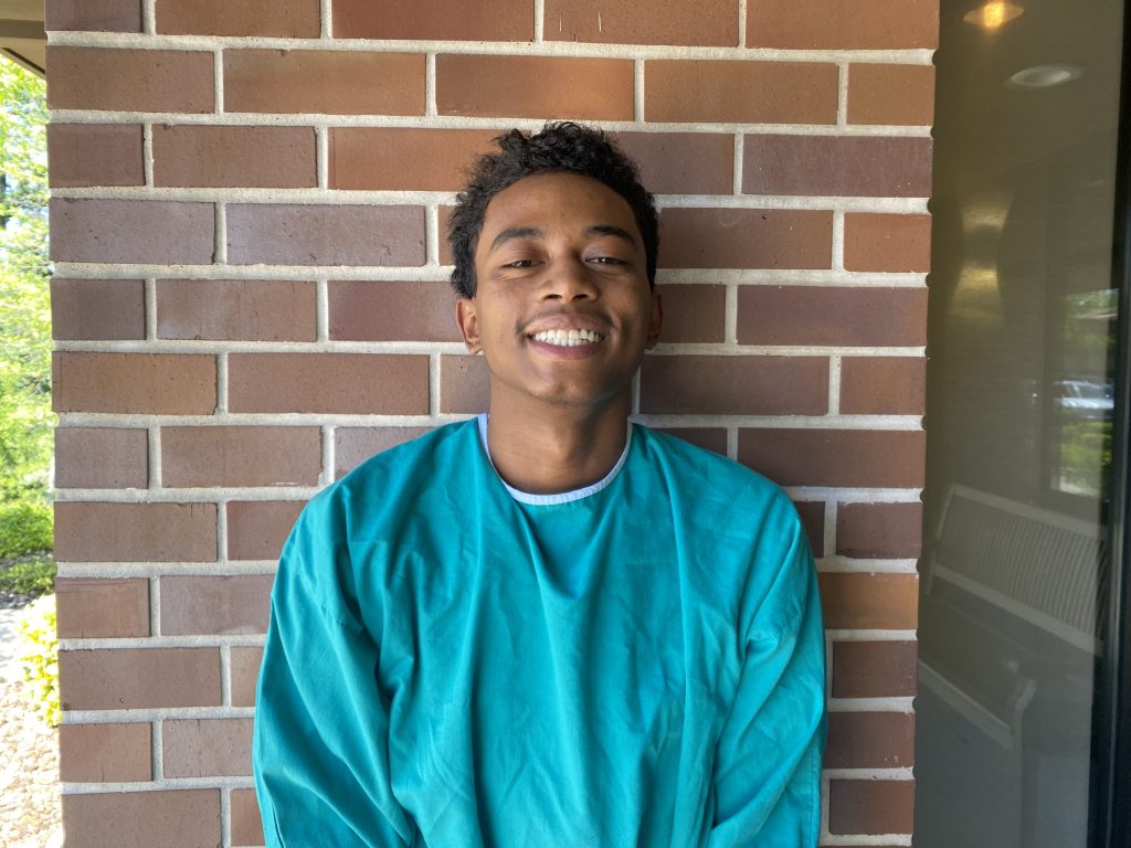 Deon Hurts
